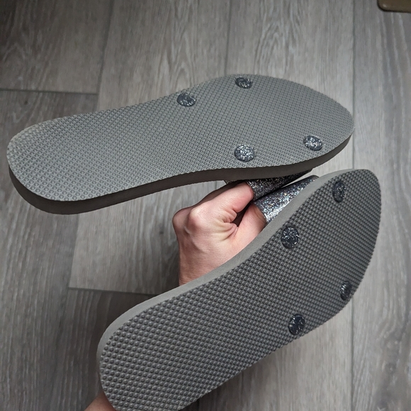 Grey glitter slides - Picture 3 of 5